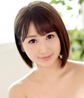 하야카와 마시로 (Mashiro Hayakawa . 早川真白) 1