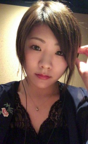쿠로키 미오 (Mio Kuroki . 黒木澪) 1