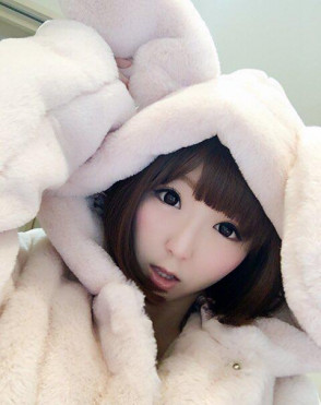 사쿠라 키즈나 (Kizuna Sakura . 佐倉絆) 5